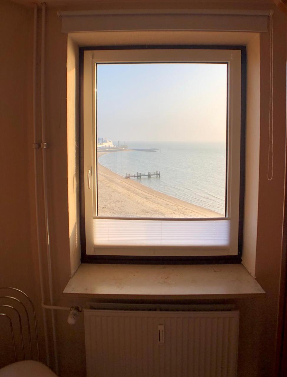 Ferienwohnung Im Strandhotel Wyk auf Föhr Екстериор снимка